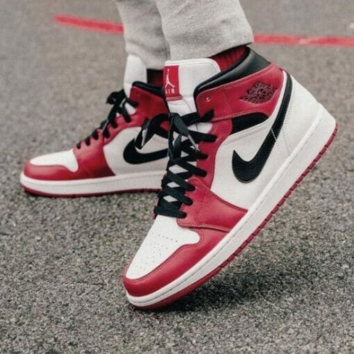 Air Jordan 1 Mid “Chicago 2020” - Image 3