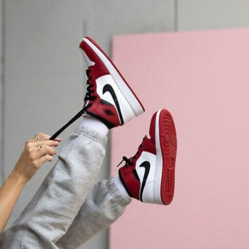 Air Jordan 1 Mid “Chicago 2020” - Image 4