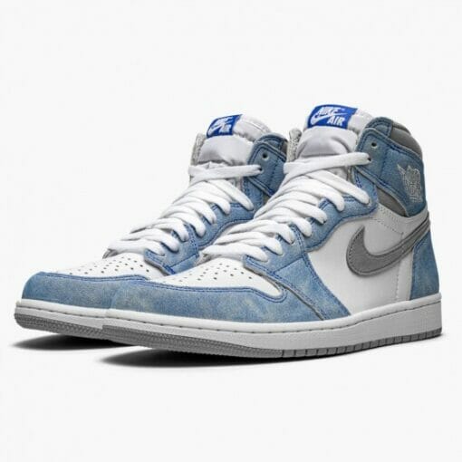 Air Jordan 1 Hyper Royal - Image 3