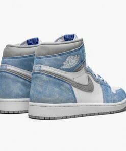 Air Jordan 1 Retro High OG Hyper Royal 555088 402 Hyper Royal Light Smoke Grey W Unisex AJ1 Jordan Sneakers 3 550x550 1