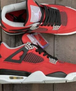 Air Jordan 4 Retro Toro Bravo