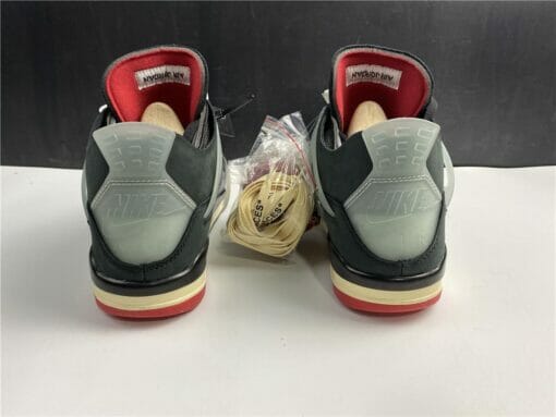 Air Jordan 4 OW Bred - Image 4