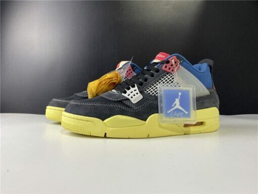 Air Jordan 4 Retro Off Noir
