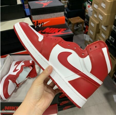 aj 1 chicago toe