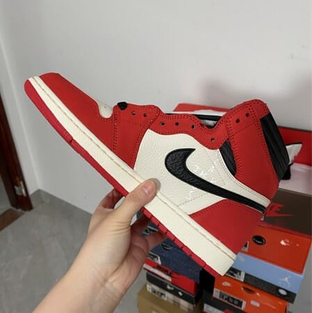 travis scott red air jordan 1