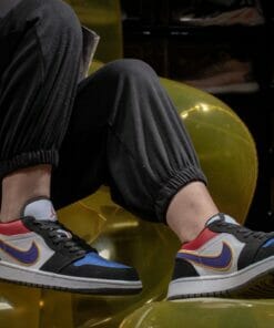 Air Jordan 1 Low Lakers Top 3