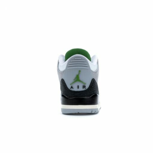 Air Jordan 3 Retro Chlorophyll - Image 3