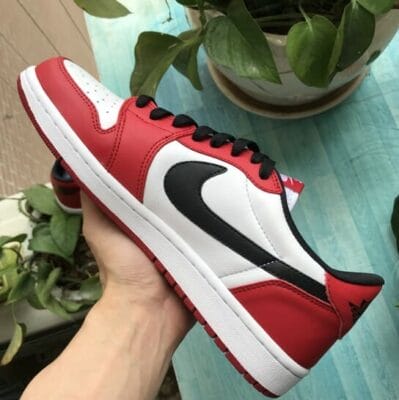 Air Jordan 1 Low OG Chicago
