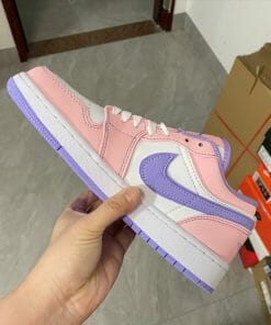 Air Jordan 1 Low SE Arctic Punch
