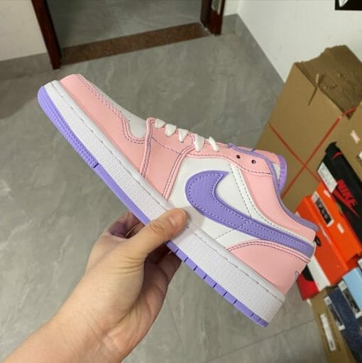Air Jordan 1 Low SE Arctic Punch - Image 2