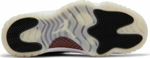 Air Jordan 11 Retro Low 72-10 Black - Image 2