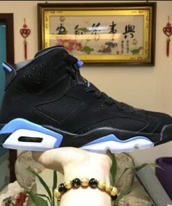 Air Jordan 6 University Blue