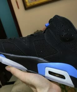 Air Jordan 6 University Blue