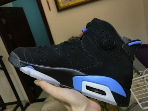 Air Jordan 6 University Blue