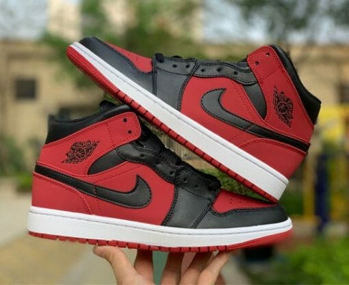 Air Jordan 1 Mid Black And Red - Image 3