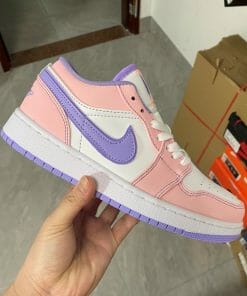 Air Jordan 1 Low SE Arctic Punch
