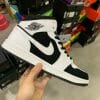 Air Jordan 1 Mid Black White