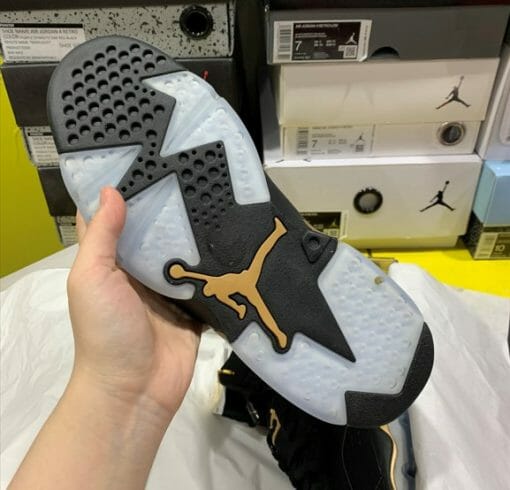 Air Jordan 6 DMP Retro - Image 4