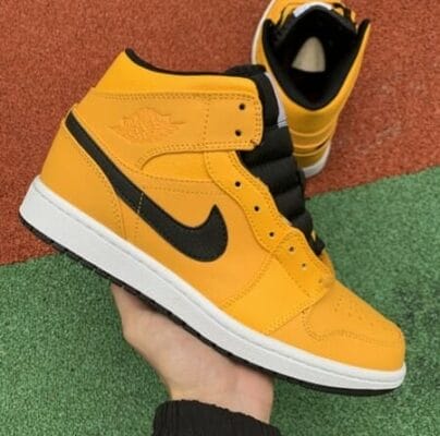 Air Jordan 1 Black And Yellow 12 Air Jordan 1 Black And Yellow
