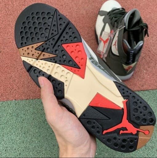 Air Jordan 7 Retro x Graffiti Patta - Image 4