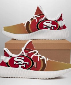 San Francisco 49ers NFL 350v Yeezy Sneakers 4 f73af686 4d3b 491a b24f 28204b27e96e